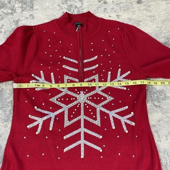 Boston Proper Embellished Snowflake Sweater Dress Rhinestone Faux Pearl Sz M - Picture 10 of 14